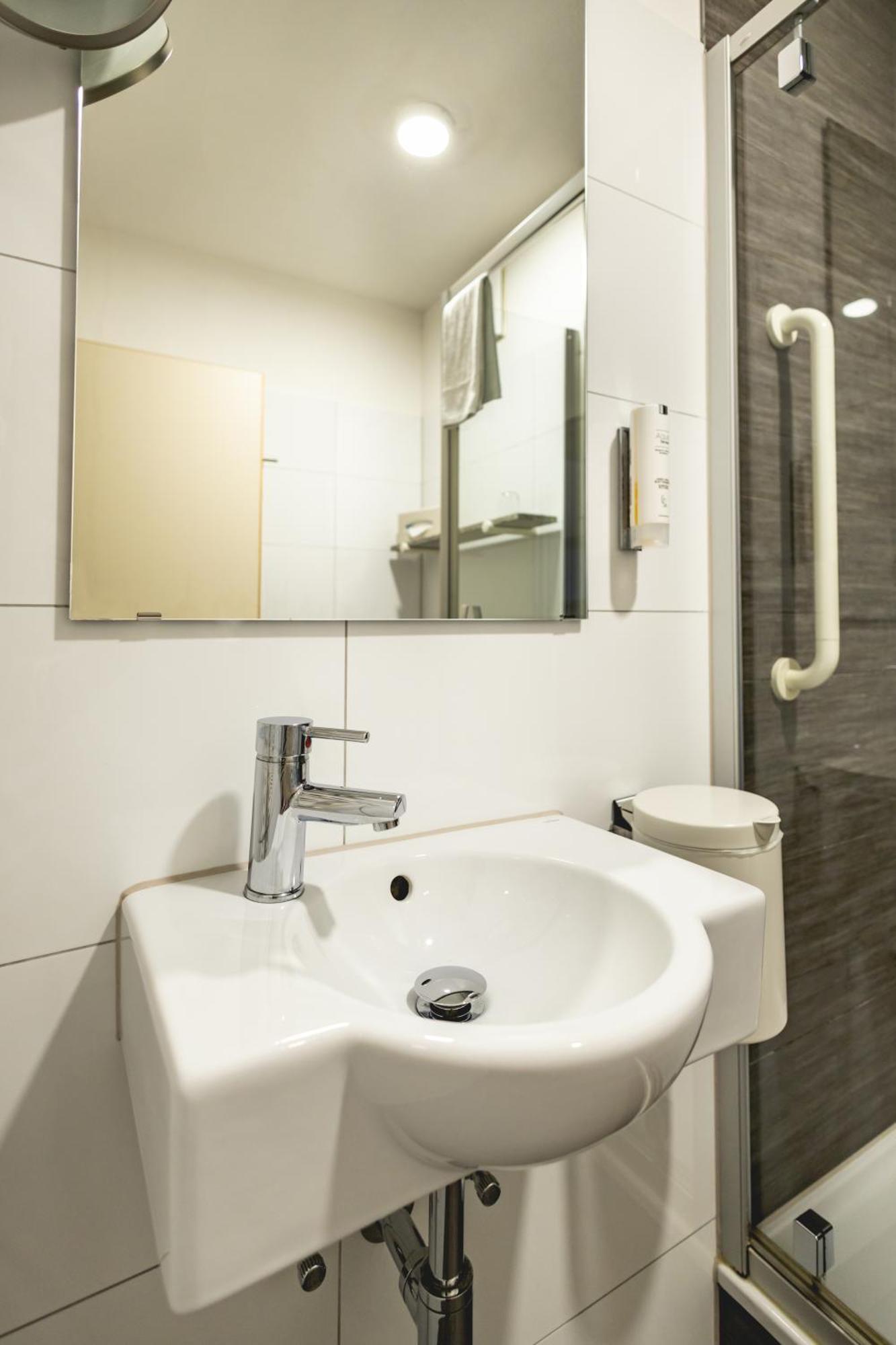 מלון Cascada Rheine By Hackmann מראה חיצוני תמונה
